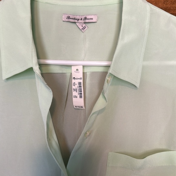 Silk Broadway And Broome Blouse - Picture 2 of 3